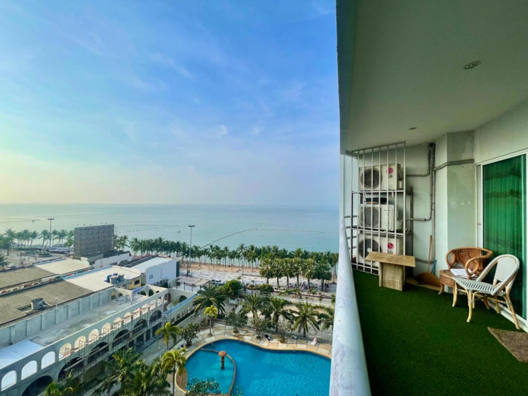 Beautiful Sea View Beach Front Condo Паттайя Экстерьер фото